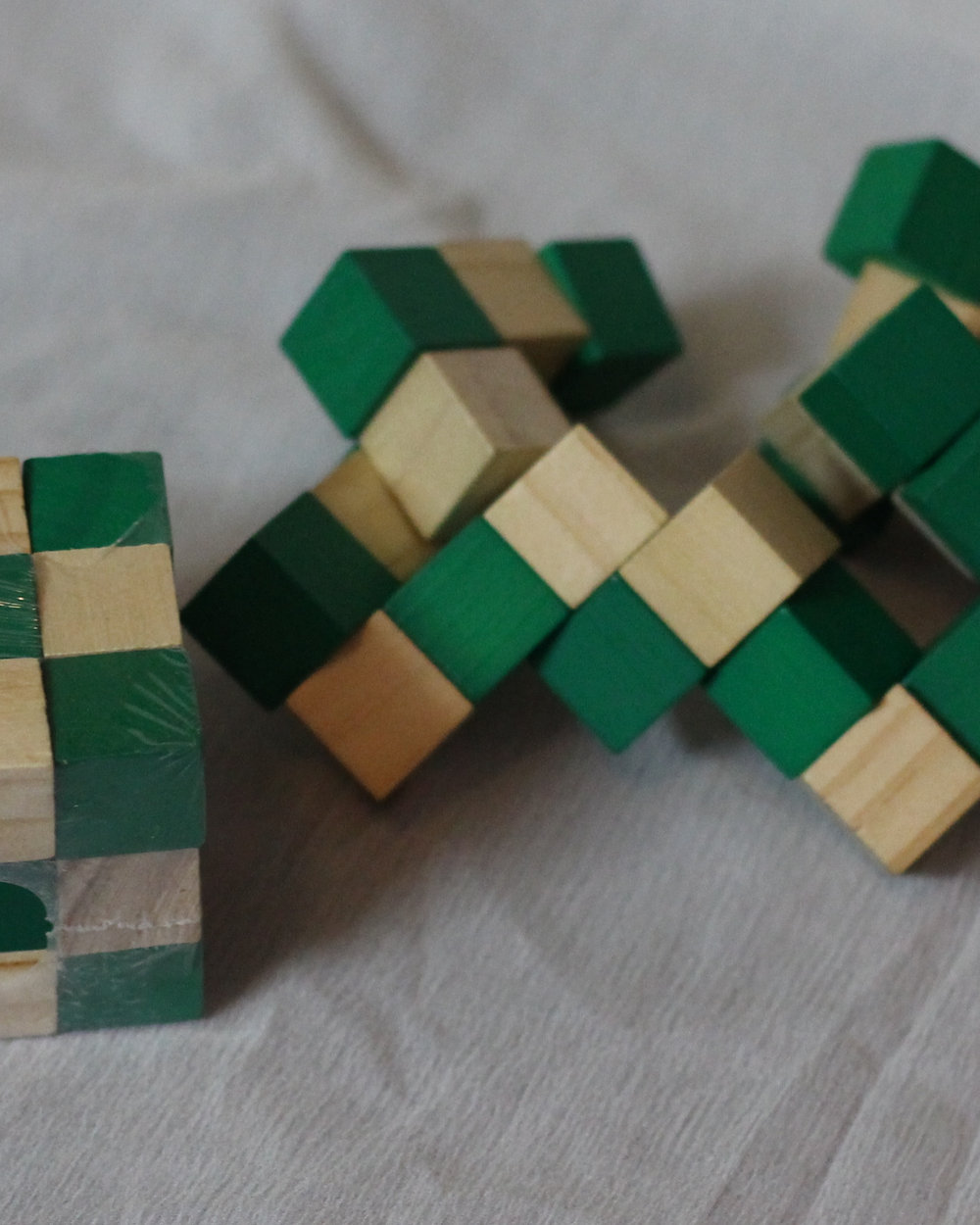 Wooden snake puzzle